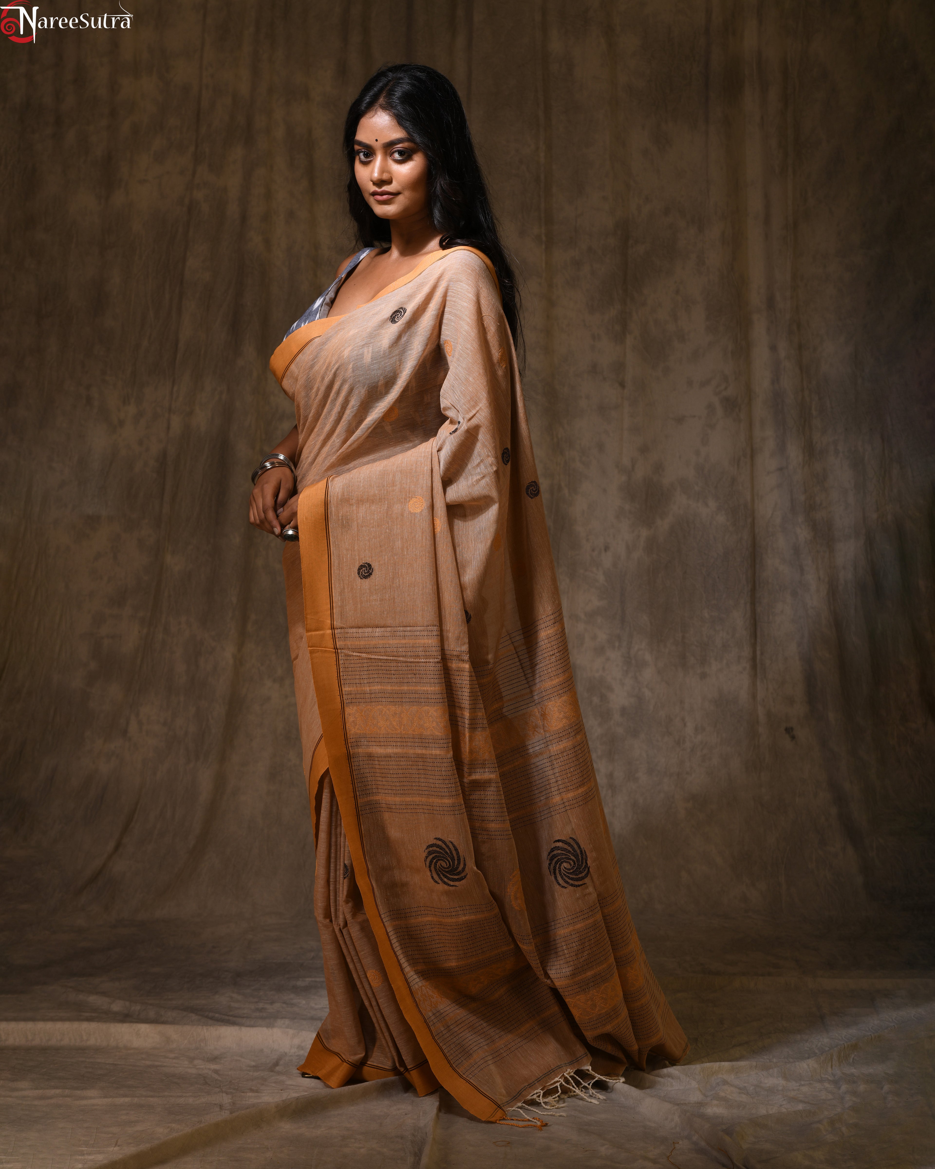 Kancha Sona (Handwoven Cotton Saree)