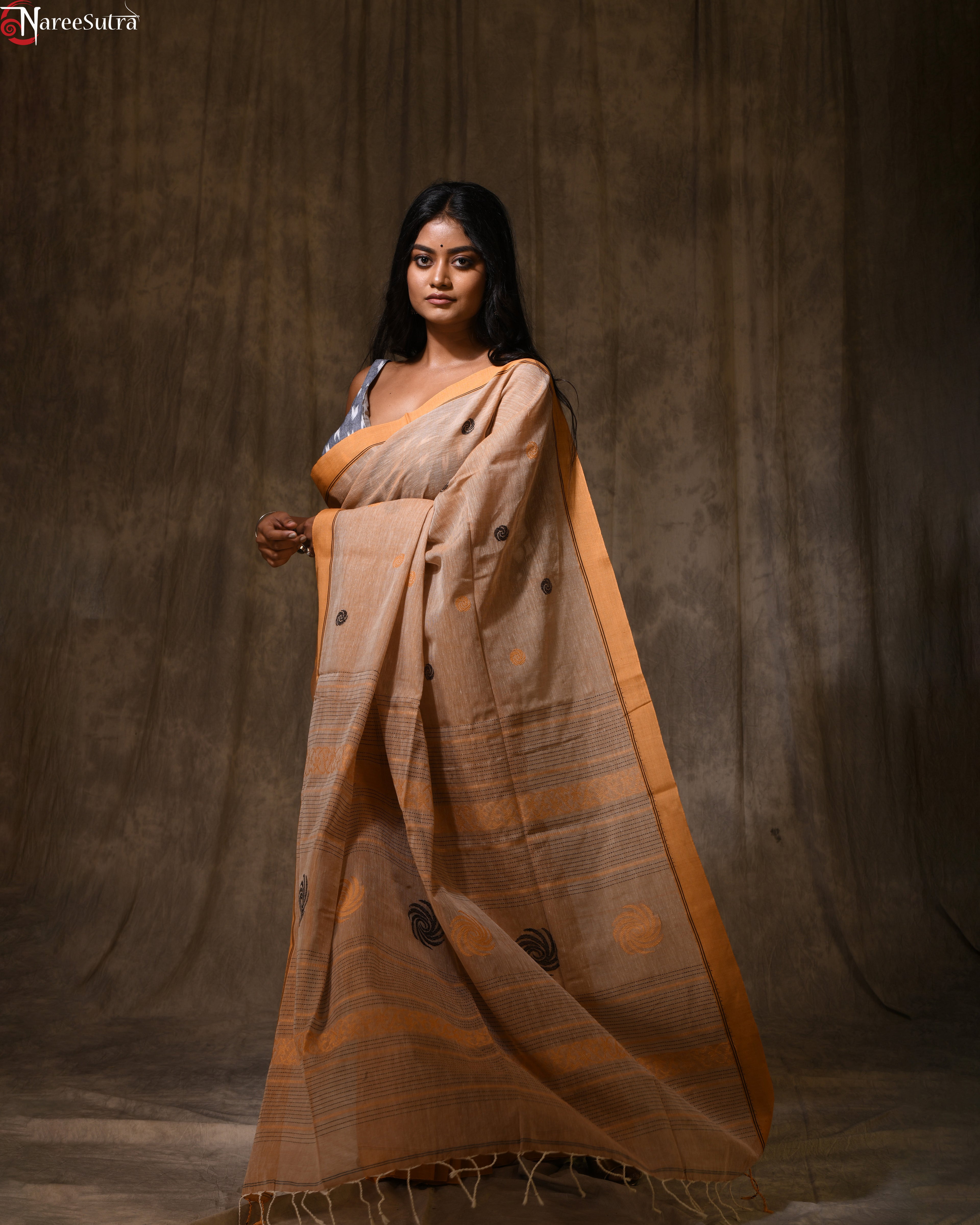 Kancha Sona (Handwoven Cotton Saree)