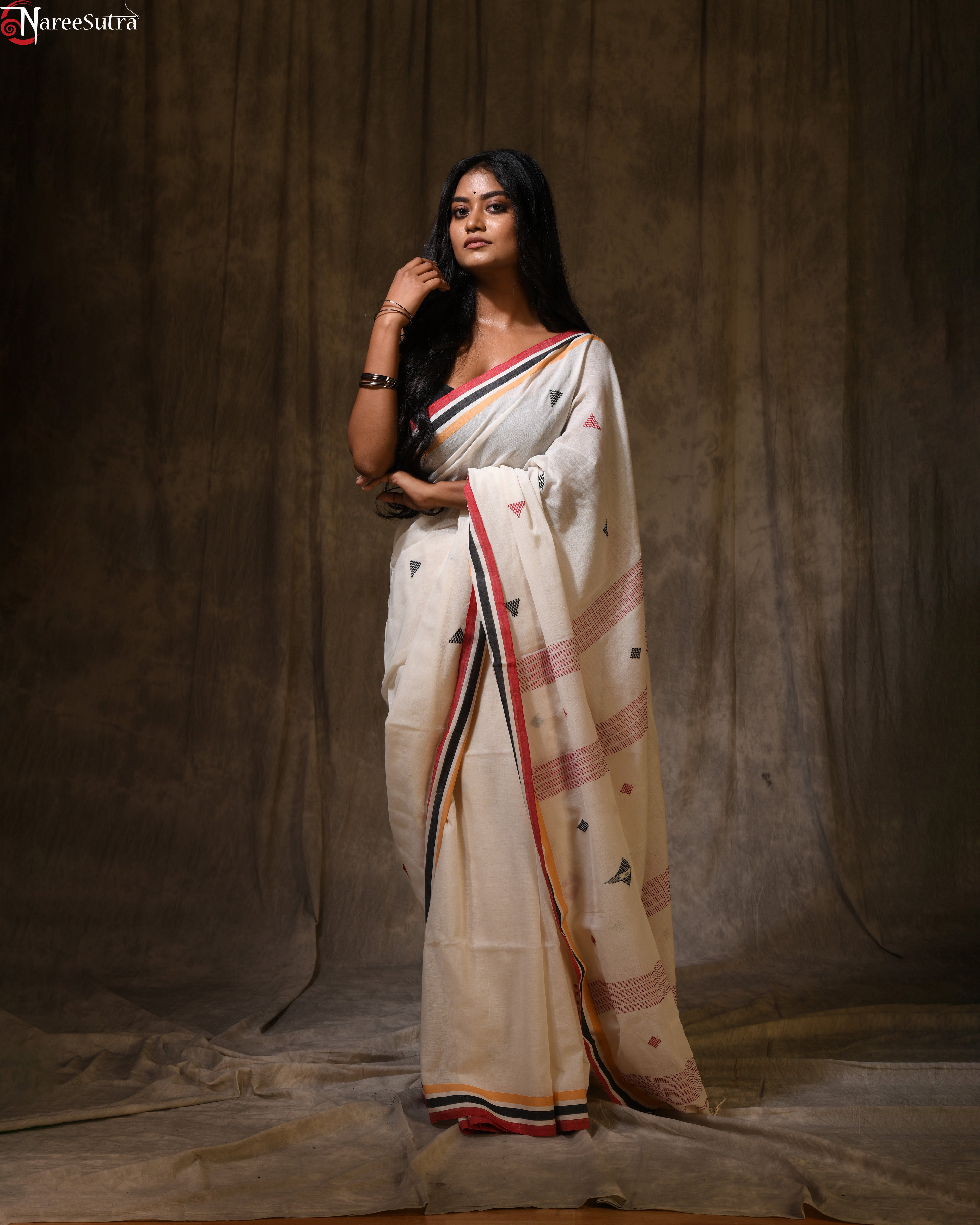 Porineeta (Handwoven Pure Cotton Saree)