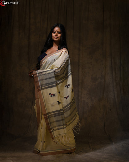 Bhabtoronge (Handwoven Cotton Saree)