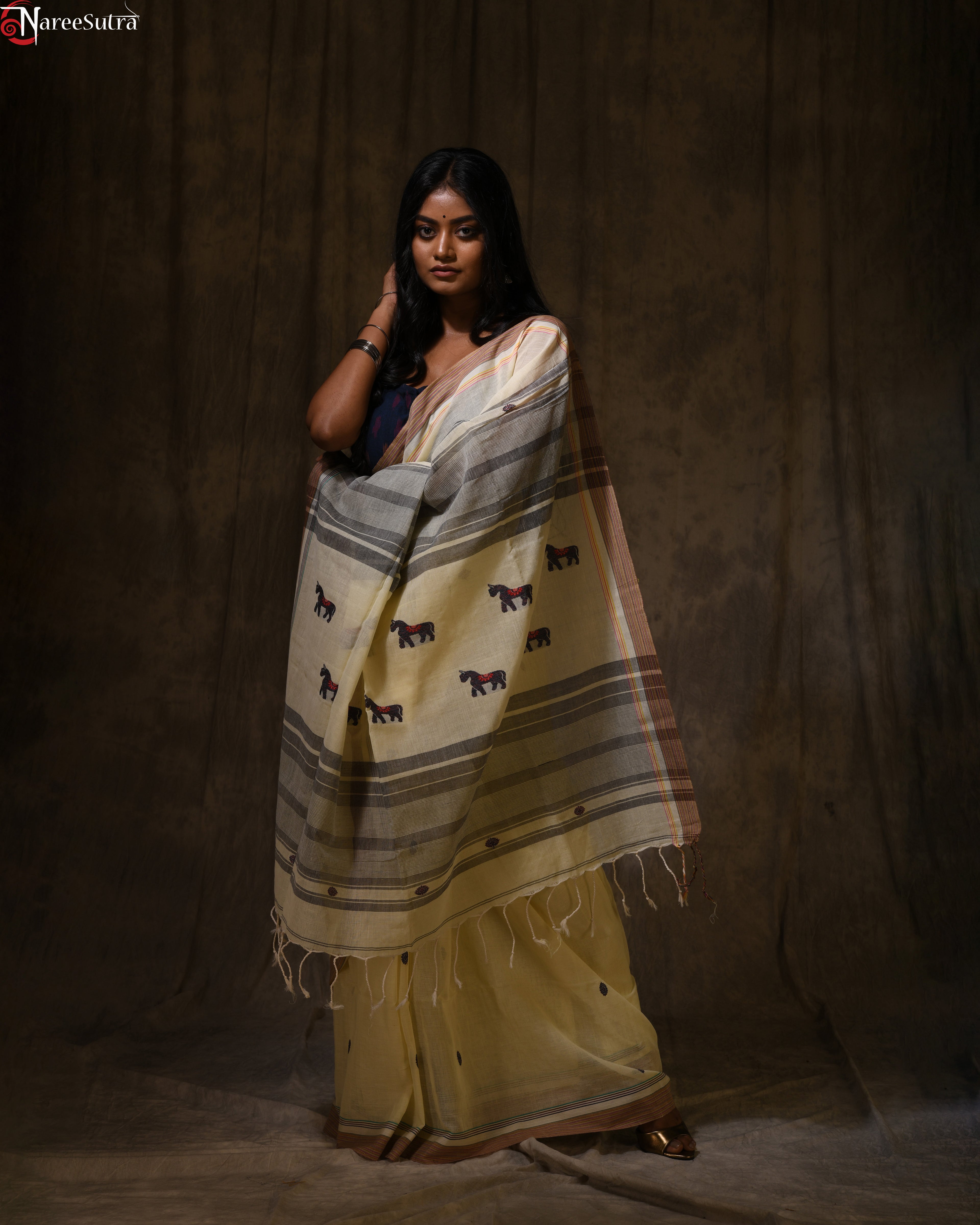 Bhabtoronge (Handwoven Cotton Saree)