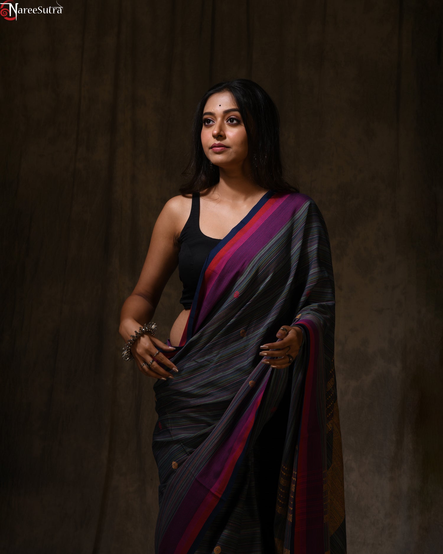 Probhaater Pothik (Handwoven Cotton Saree)