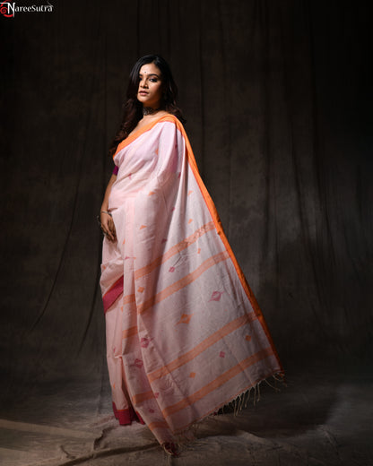 Hrid Majhare (Handwoven Pure Cotton Saree)