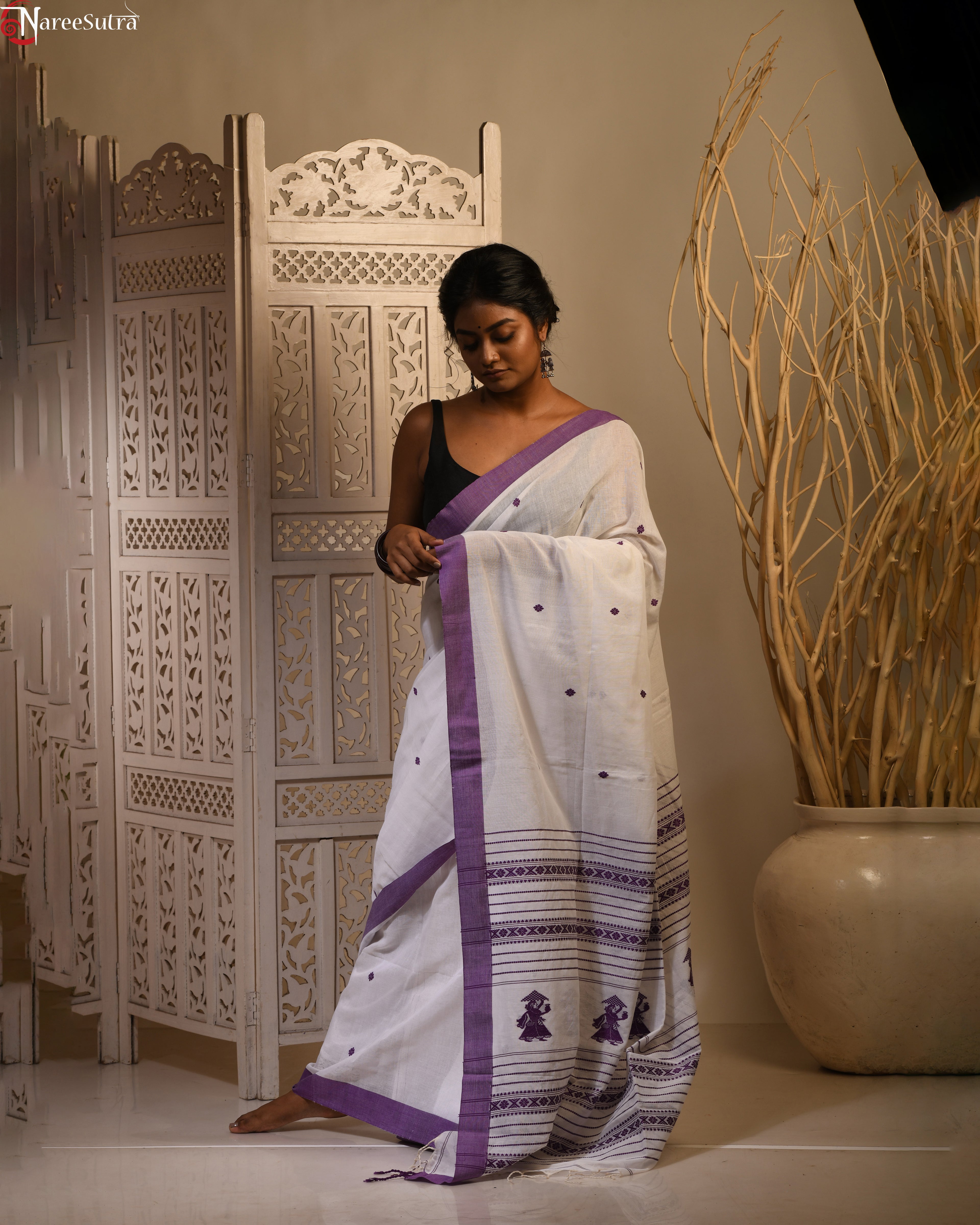 Gora (Handwoven Pure Cotton Saree)